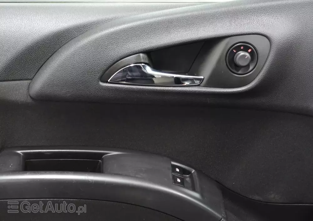 OPEL Meriva 1.4 Design Edition