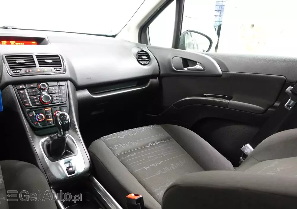 OPEL Meriva 1.4 Design Edition