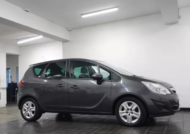 OPEL Meriva 1.4 Design Edition
