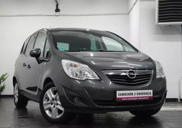 OPEL Meriva 1.4 Design Edition