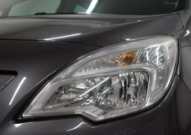 OPEL Meriva 1.4 Design Edition