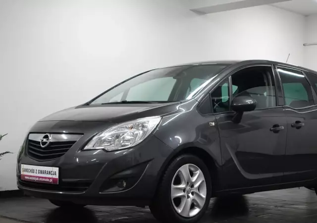 OPEL Meriva 1.4 Design Edition