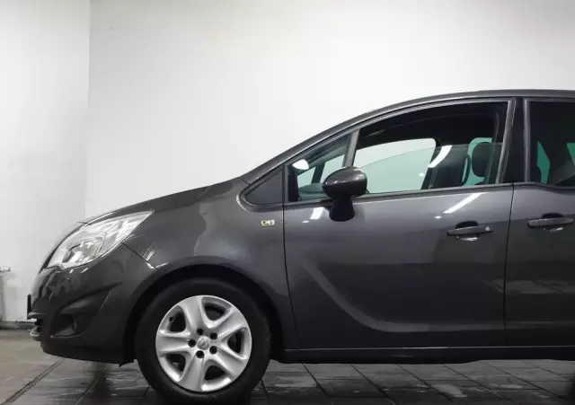 OPEL Meriva 1.4 Design Edition