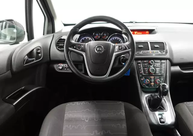 OPEL Meriva 1.4 Design Edition