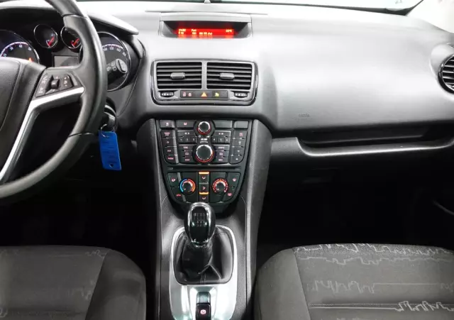 OPEL Meriva 1.4 Design Edition