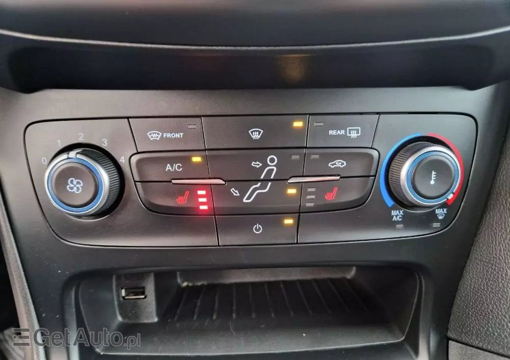 FORD Focus 1.0 EcoBoost SYNC Edition ASS PowerShift