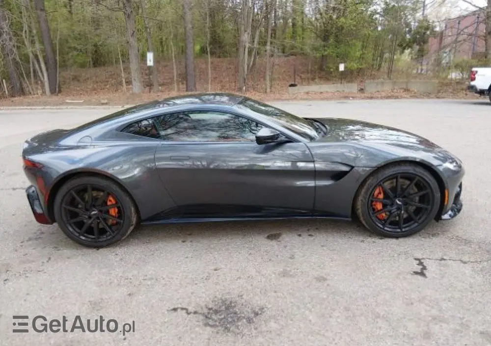 ASTON MARTIN Vantage 
