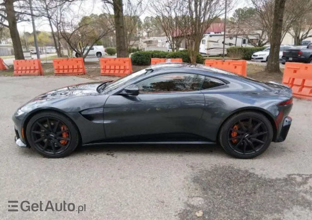 ASTON MARTIN Vantage 