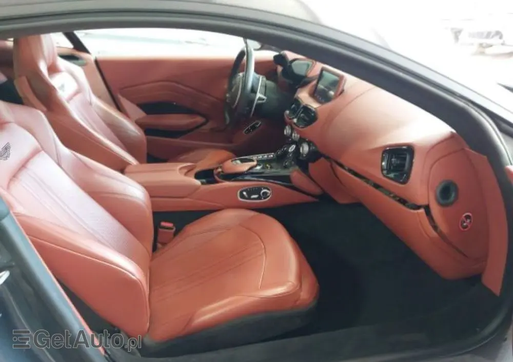 ASTON MARTIN Vantage 