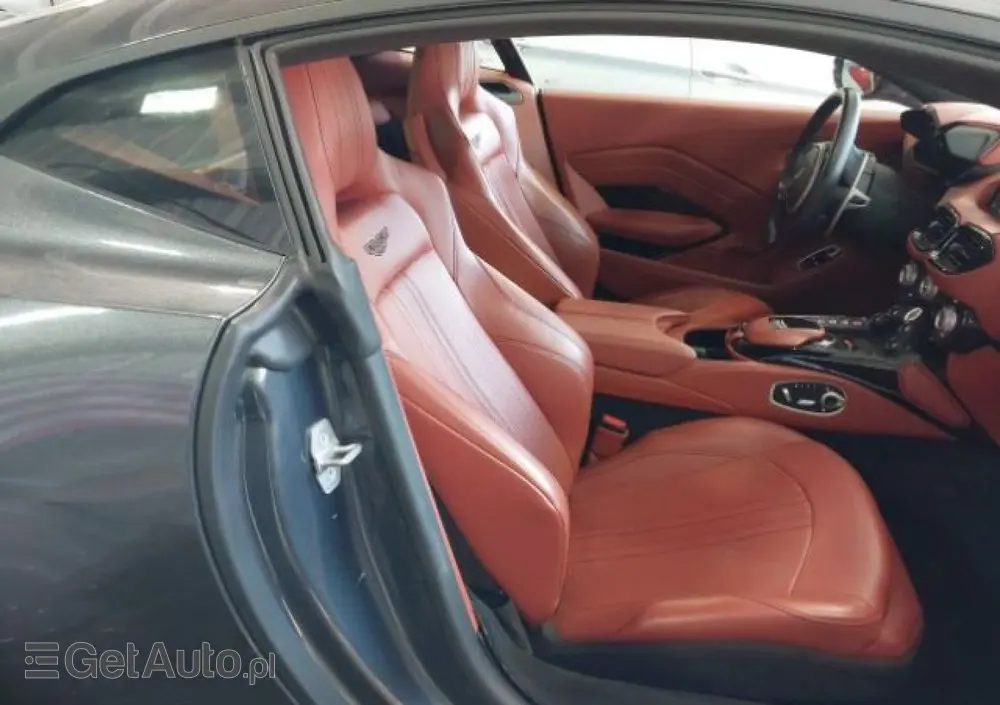 ASTON MARTIN Vantage 