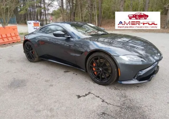 ASTON MARTIN Vantage 