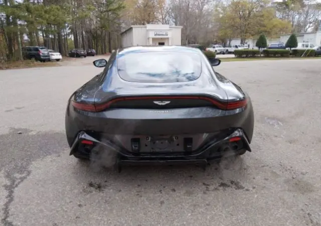 ASTON MARTIN Vantage 