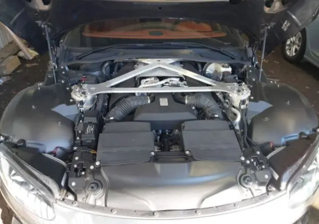 ASTON MARTIN Vantage 