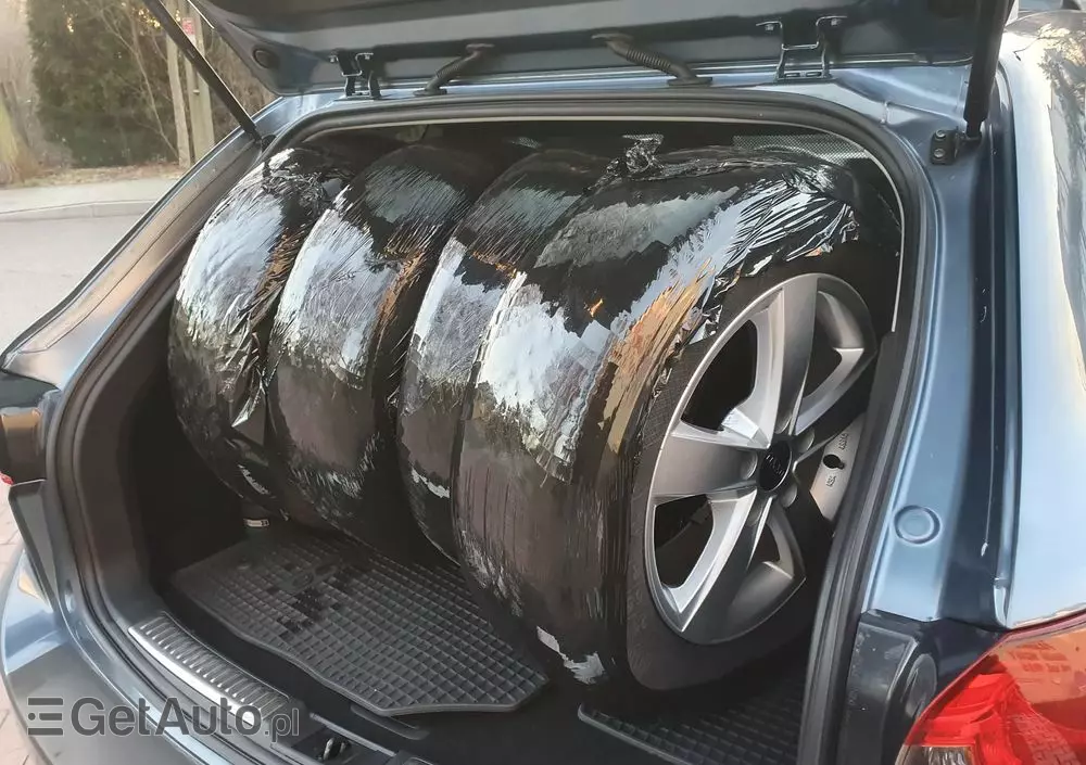 MAZDA 6 2.0 Kombi SKYACTIV-G Center-Line