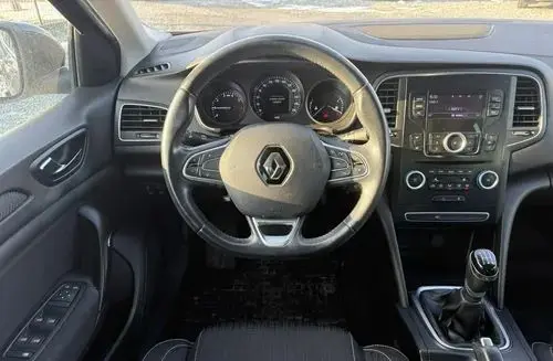 RENAULT Megane 