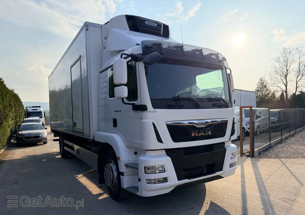 MAN MAN TGM 18.290/ IZOTERMA / OTWIERANY BOK/ /WINDA / 19 EUROPALET/ NISKI PRZEBIEG /SYPIALKA /ACC/EURO6 