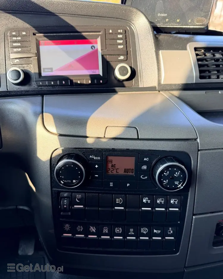 MAN MAN TGM 18.290/ IZOTERMA / OTWIERANY BOK/ /WINDA / 19 EUROPALET/ NISKI PRZEBIEG /SYPIALKA /ACC/EURO6 