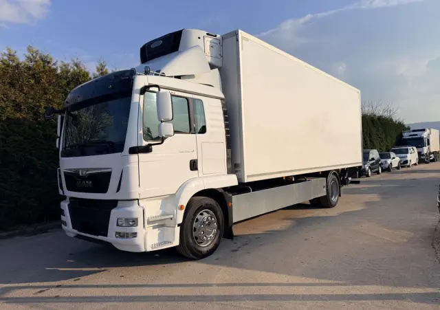 MAN MAN TGM 18.290/ IZOTERMA / OTWIERANY BOK/ /WINDA / 19 EUROPALET/ NISKI PRZEBIEG /SYPIALKA /ACC/EURO6 