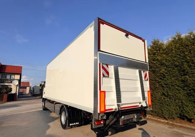 MAN MAN TGM 18.290/ IZOTERMA / OTWIERANY BOK/ /WINDA / 19 EUROPALET/ NISKI PRZEBIEG /SYPIALKA /ACC/EURO6 