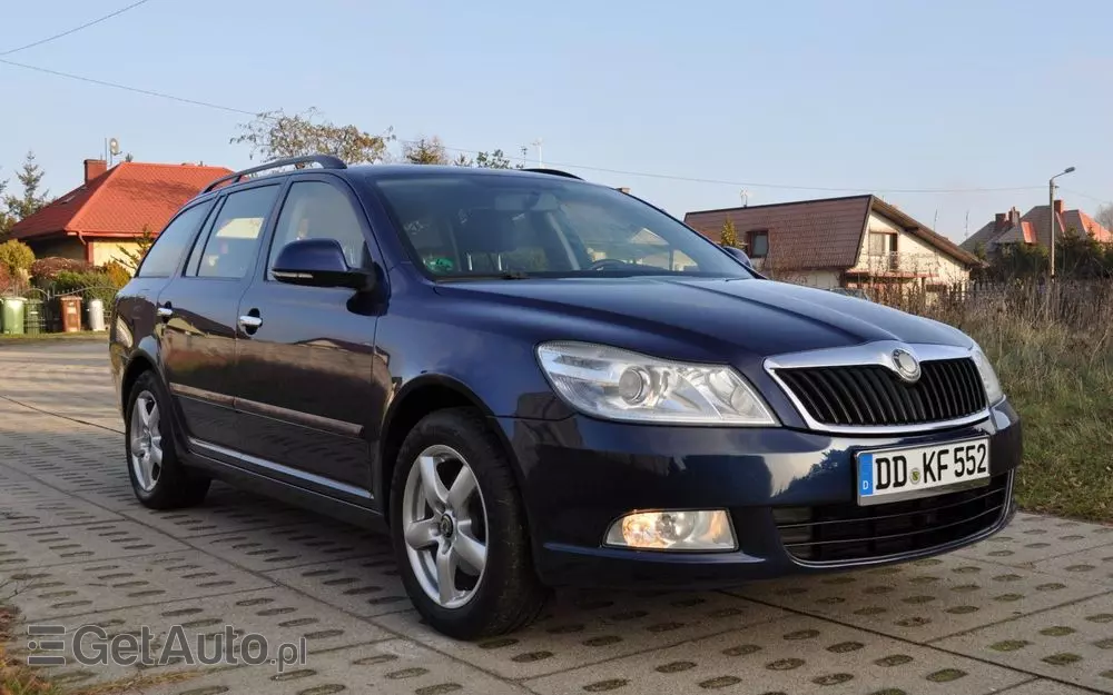 SKODA Octavia 