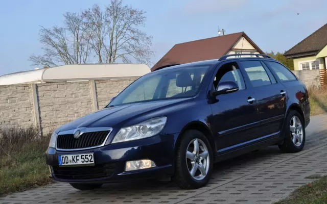 SKODA Octavia 