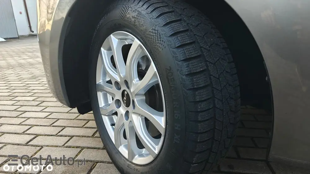 KIA Carens 1.6 GDI ISG Vision