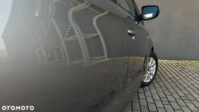 KIA Carens 1.6 GDI ISG Vision