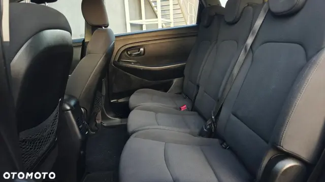 KIA Carens 1.6 GDI ISG Vision