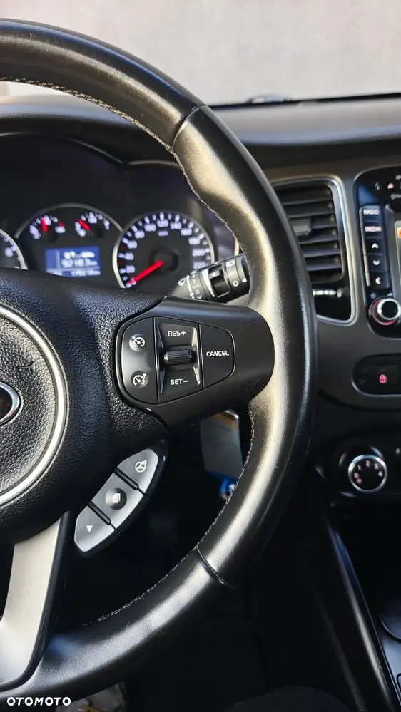 KIA Carens 1.6 GDI ISG Vision