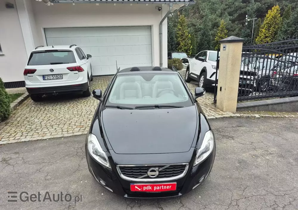 VOLVO C70 D3 Momentum