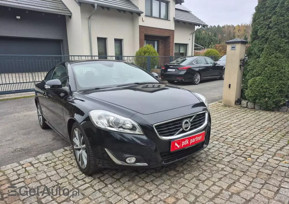 VOLVO C70 D3 Momentum