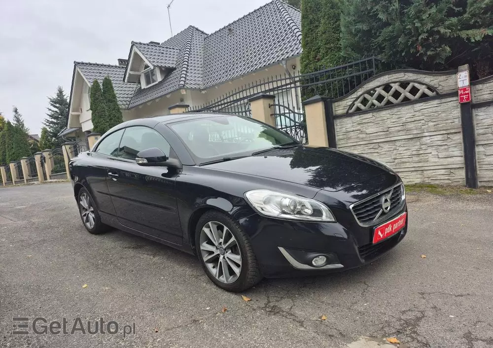 VOLVO C70 D3 Momentum