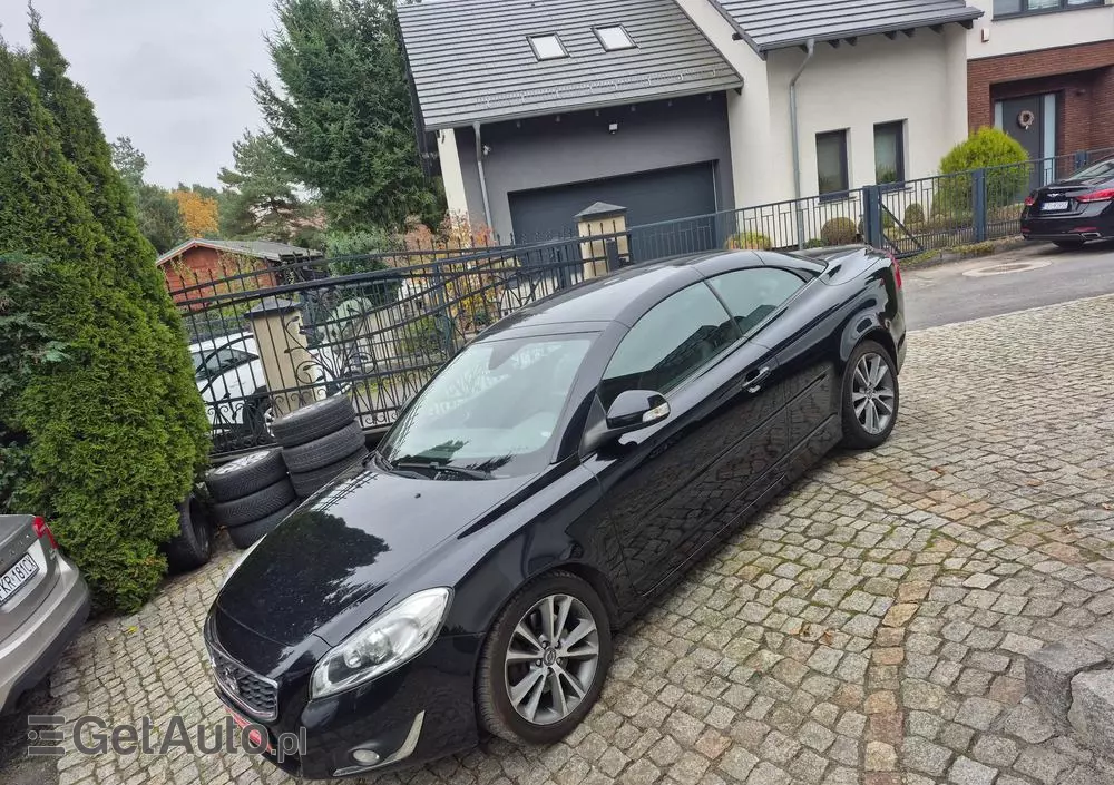 VOLVO C70 D3 Momentum