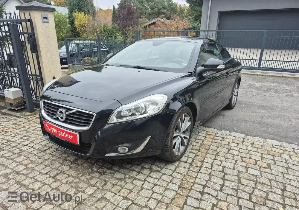 VOLVO C70 D3 Momentum