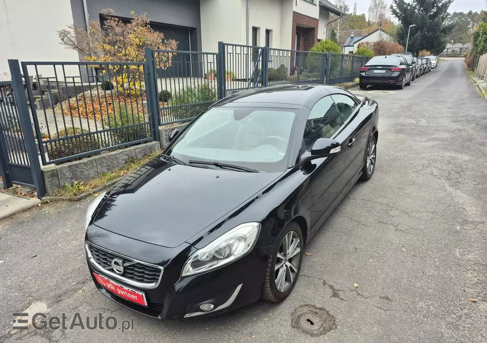 VOLVO C70 D3 Momentum