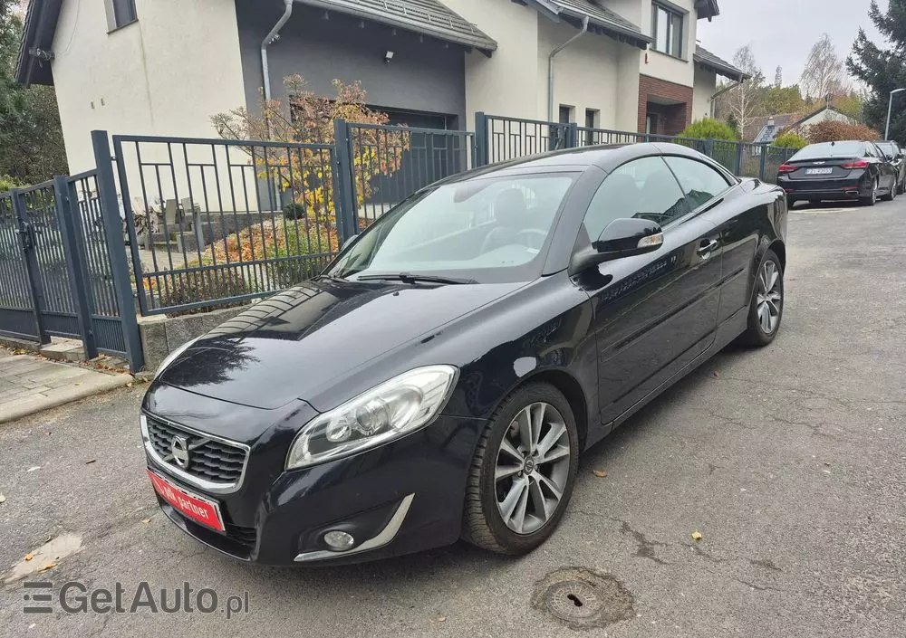 VOLVO C70 D3 Momentum