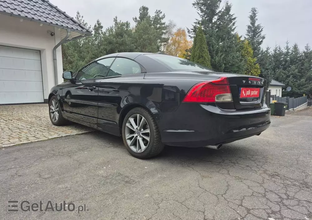 VOLVO C70 D3 Momentum