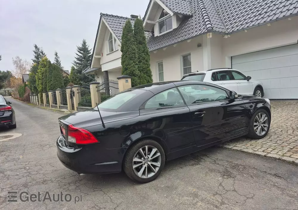 VOLVO C70 D3 Momentum