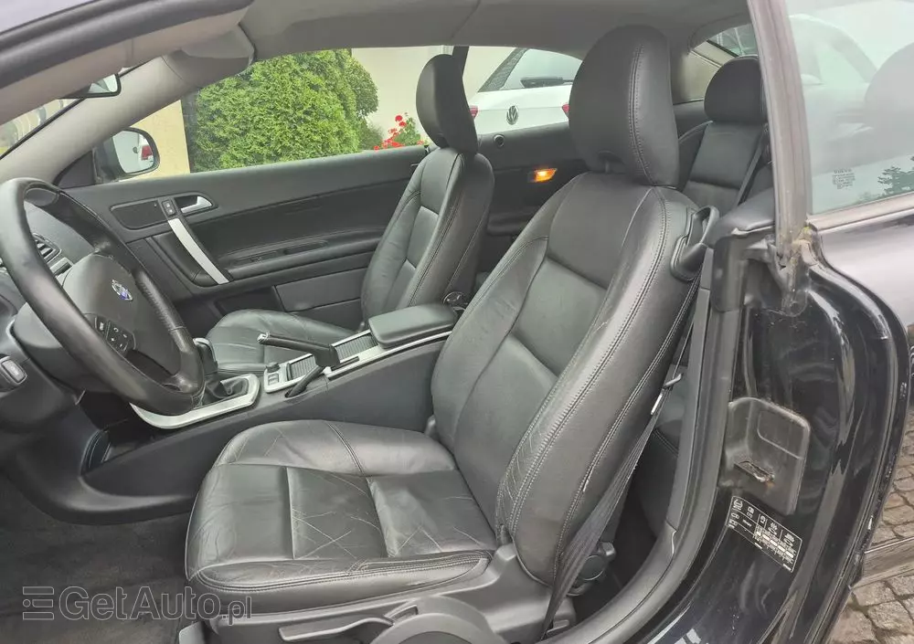 VOLVO C70 D3 Momentum