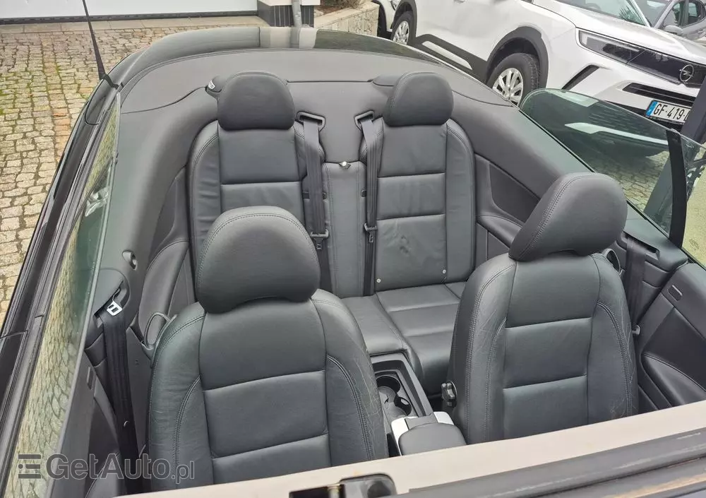 VOLVO C70 D3 Momentum