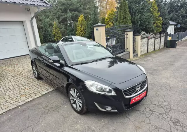 VOLVO C70 D3 Momentum