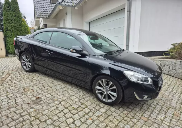 VOLVO C70 D3 Momentum