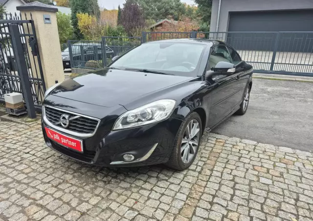 VOLVO C70 D3 Momentum