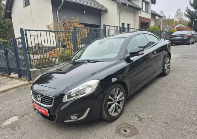 VOLVO C70 D3 Momentum