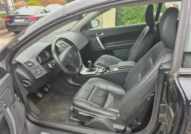 VOLVO C70 D3 Momentum