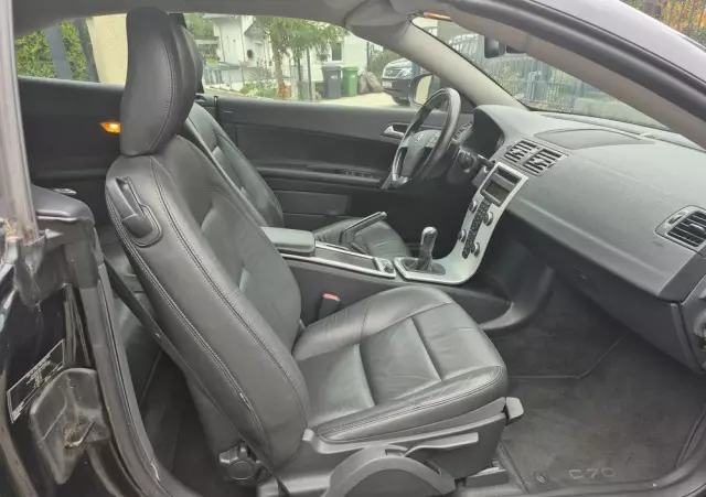 VOLVO C70 D3 Momentum