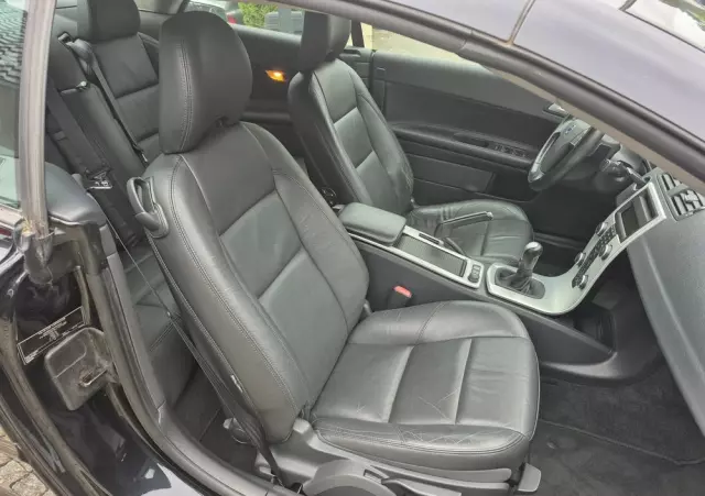 VOLVO C70 D3 Momentum