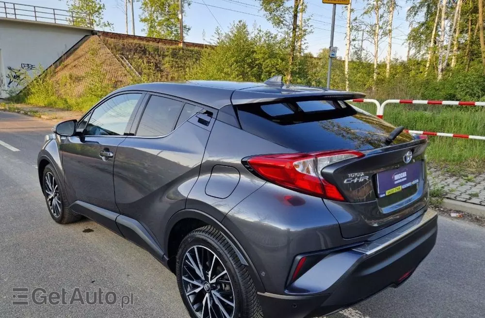 TOYOTA C-HR 