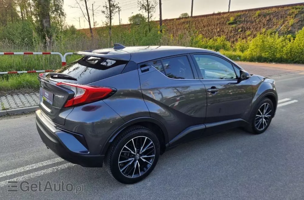 TOYOTA C-HR 