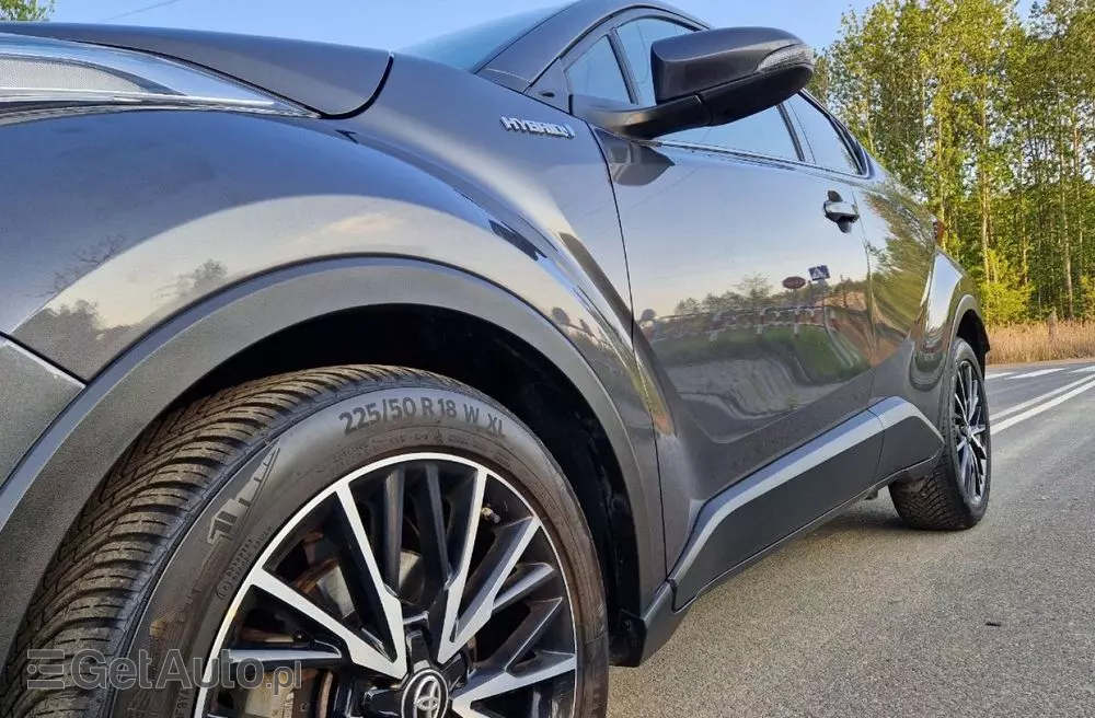 TOYOTA C-HR 